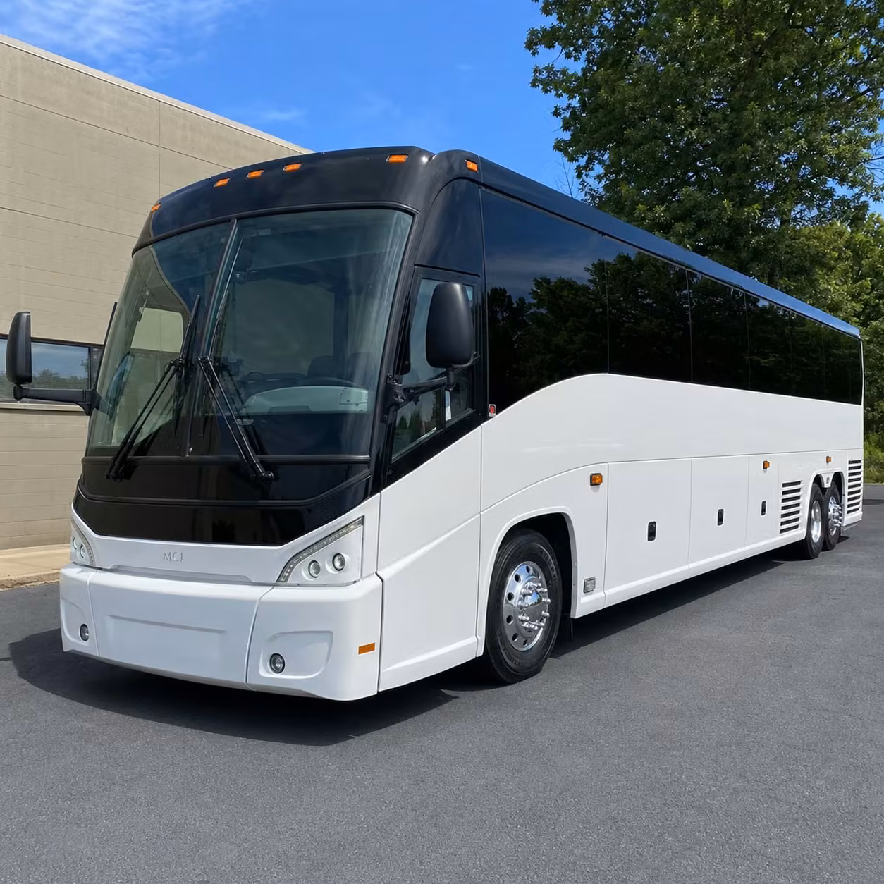 charter buses and minibuses for west palm beach waterfront and garden wedding venues